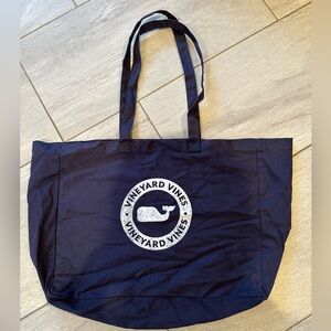 Vineyards vines tote bag